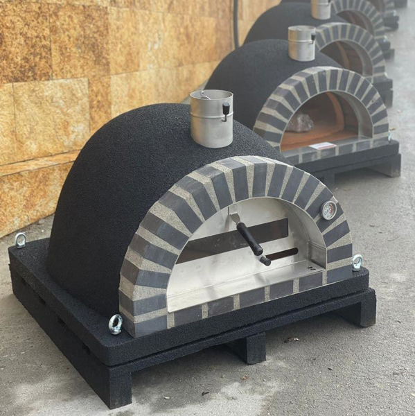 Picture of Outdoor wood-fired pizza oven SuperPIZZA